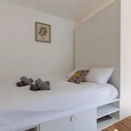 Clémentine - Parking *