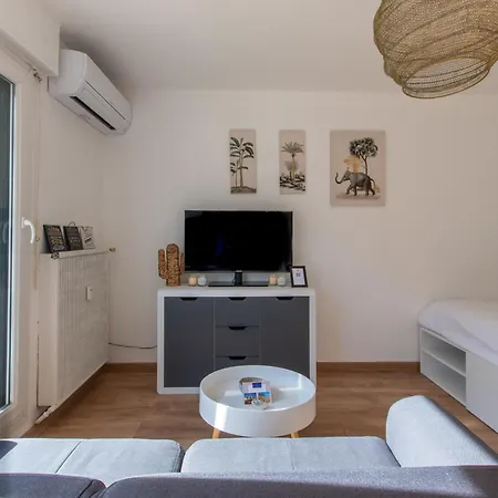 Clementine - Parking * Montpellier